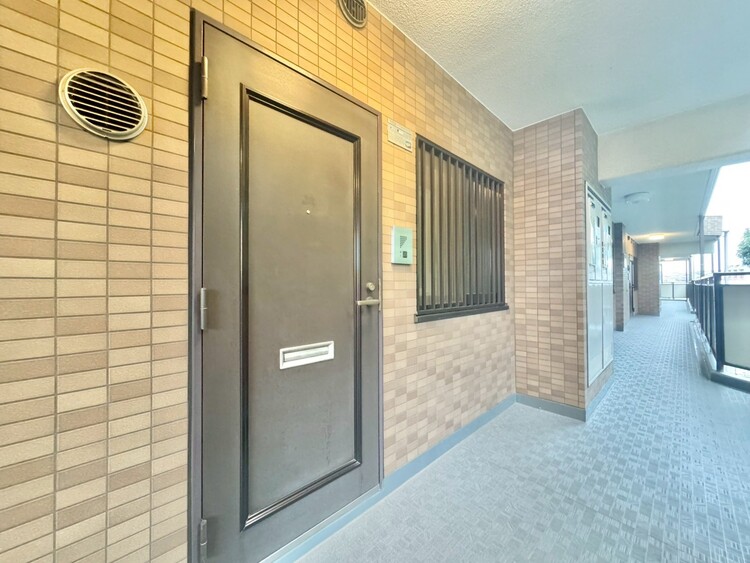 その他 清潔感のある落ち着いた雰囲気の玄関です。