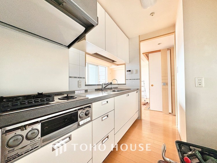 キッチン ◆愛育◆キッチンは家族の絆を育む大切な空間。シンプルで使い易いSystemKitchenで愉しく作る料理は愛情のある美味しいご馳走に。