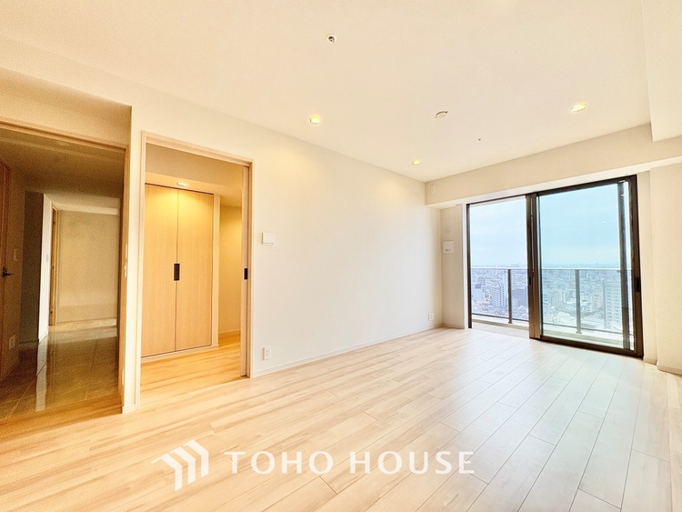 内装 ◆ここに在る◆事も無げに美しく、伝えるには筆舌に尽くし難い。豪華絢爛や華美と言う事ではなく、住まう者にとって暮らし易く心地がいいと言う美しさがこの住まいには込められている。