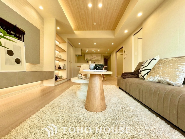 内装 【LIVING】◆煌びやか◆愛おしい家族との団欒の時間をより一層幸せなものに感じさせる煌びやかなLDK。輝かしい毎日が待っています。