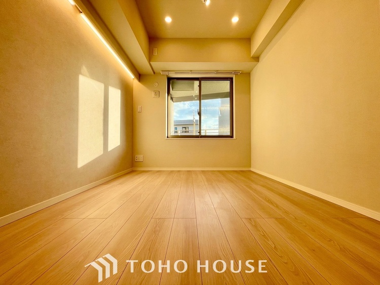 内装 【PRIVATE ROOM】◆快適◆な暮らしに不可欠な収納スペース。快適さとともに思い出も詰まっていく。