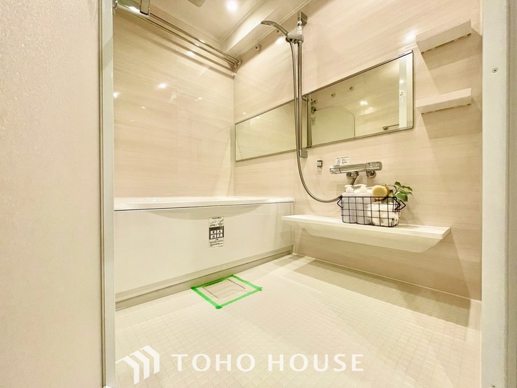 風呂 【BATHROOM】◆プライベートな空間◆simpleだからrelaxできるんです。こころもからだもキレイさっぱり。