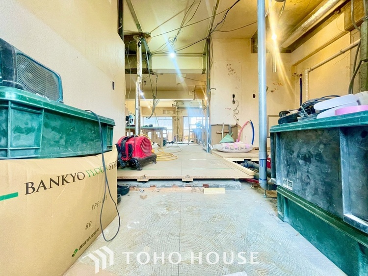 内装 現在改装中◆プライベートな時間◆最高な暮らしにはこの空間が必要。