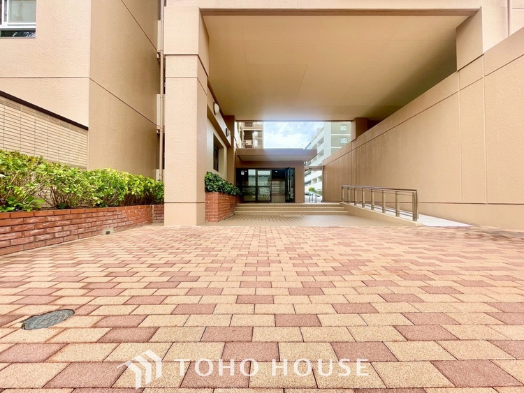 エントランス 【ENTRANCE】◆安心◆して歩ける。安心して家族の帰りを待てる。そんな安心を感じさせる住環境。