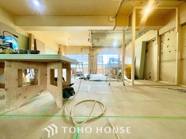 その他 現在改装中◆眩い◆光が燦々と入り、家族の笑顔を照らす。ちいい。「開放的でゆとりあるお部屋です。」