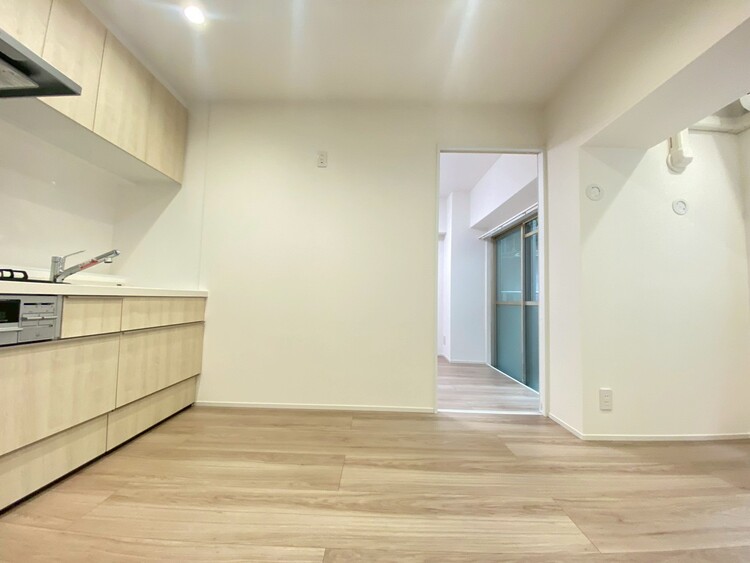 居間 充実した生活は伸びやかな居室空間から始まります。