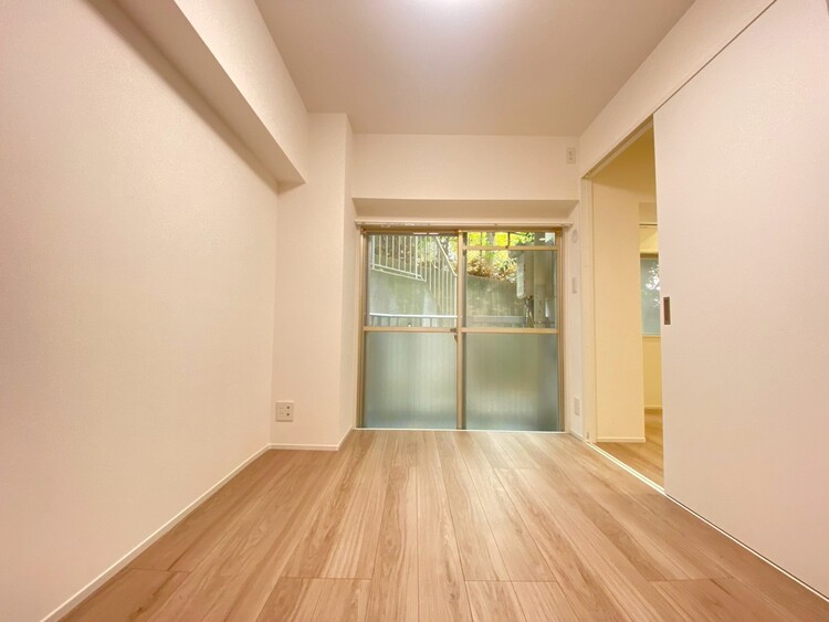 子供部屋 清かで艶やかな時間をもたらしてくれる室内です。