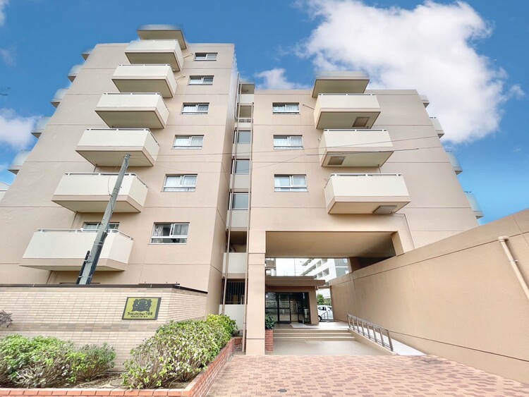 その他 飽きのこないシンプルモダンな外観です。