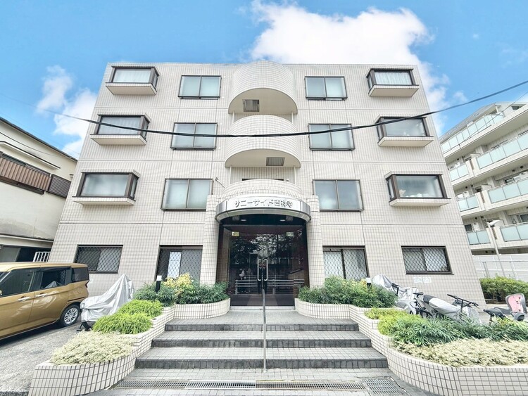 その他 飽きのこないシンプルモダンな外観です。