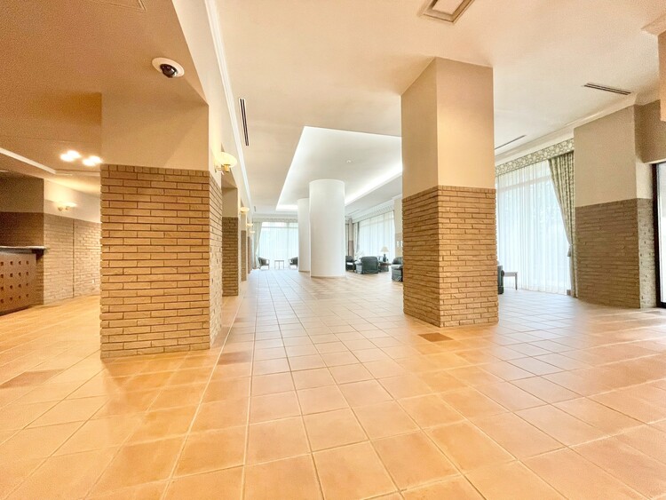 その他 館内は静寂な中が保たれており、管理が行き届いている印象を受けました。