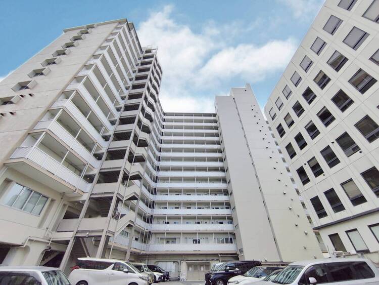 その他 飽きのこないシンプルモダンな外観です。