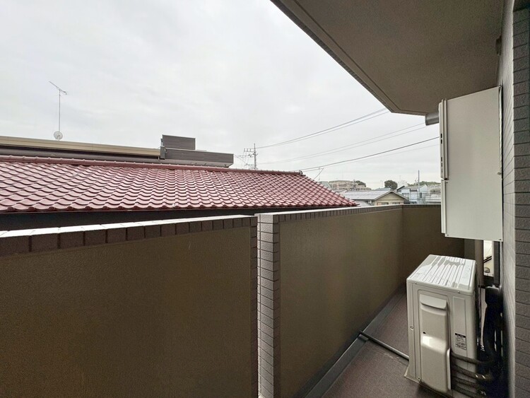 その他 朝の澄んだ空気や、夕方に吹く清々しい風を感じられるバルコニー。