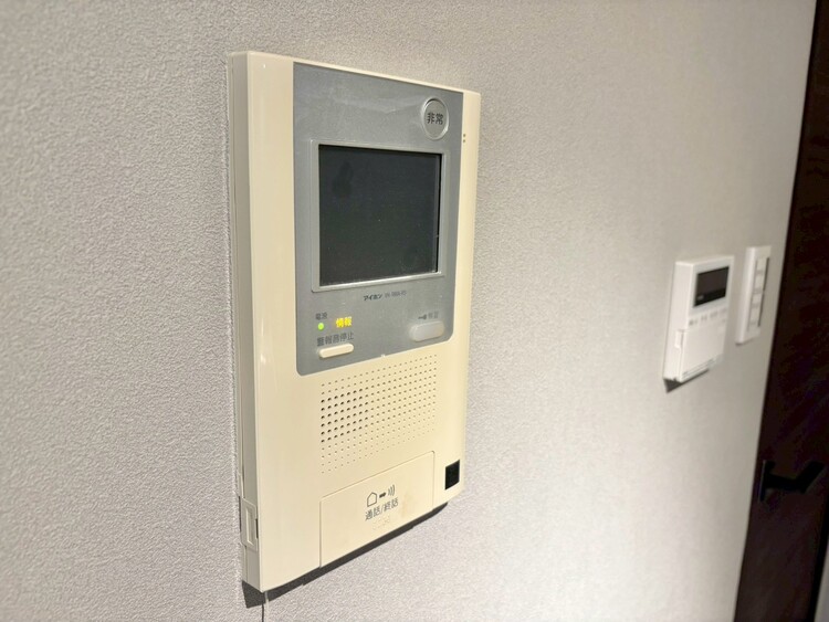 その他 誰が来てもわかる様にモニター付きインターホンを設置。