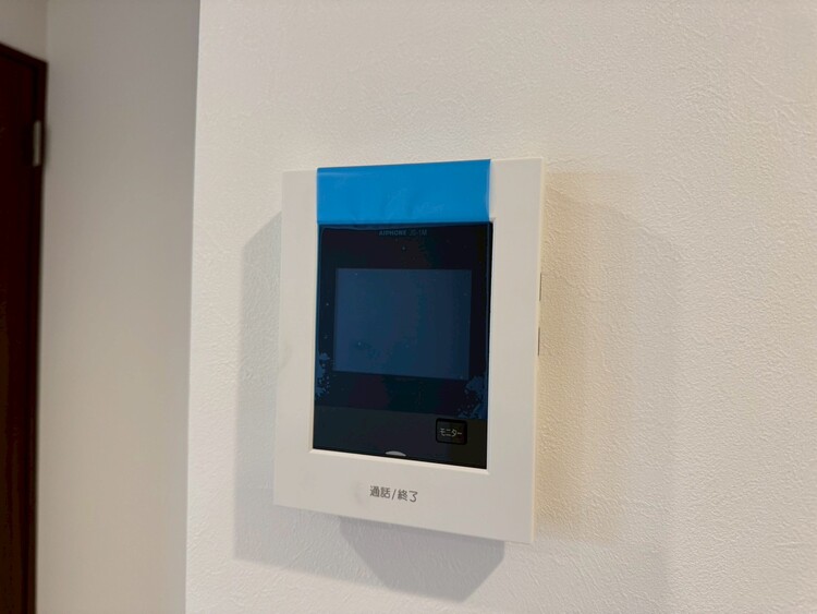 設備 誰が来てもわかる様にモニター付きインターホンを設置。