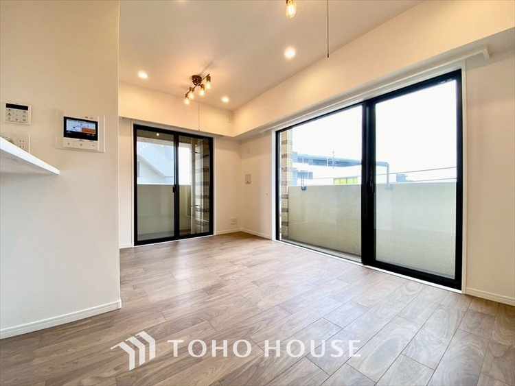 内装 【LIVING】◆住む喜び、楽しさ、感動◆を君と共有したい。いつまでもずっと家族を見渡せるこの広い空間で。