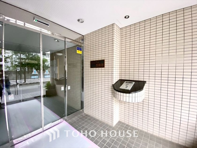 その他 【ENTRANCE】◆そびえ立つ◆我が家のシンボル。遠くの空が赤く染まる夕べが待ち遠しい。