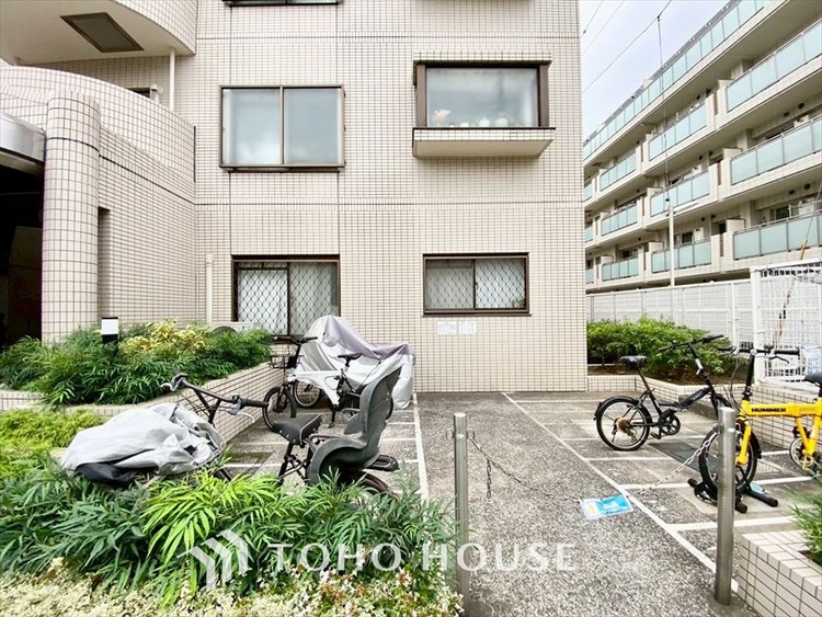 その他 【BICYCLE PAEKING LOT】◆駐輪場◆快適な生活には欠かせない自転車。開放的な駐輪場がございます。