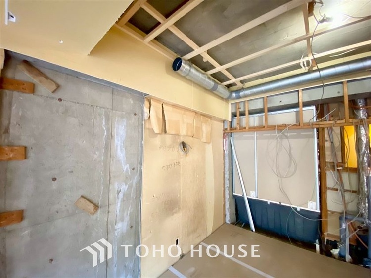 キッチン 【KITCHEN】◆ワクワク◆開放的で機能性も高いシステムキッチン。お子様は毎日のご飯にワクワク！