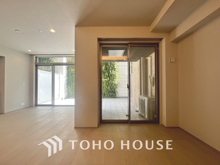 内装 【LIVING】◆家族◆愛する家族を一目で見渡せる。家族が集う空間。永遠に続く幸せな毎日を、ここで。