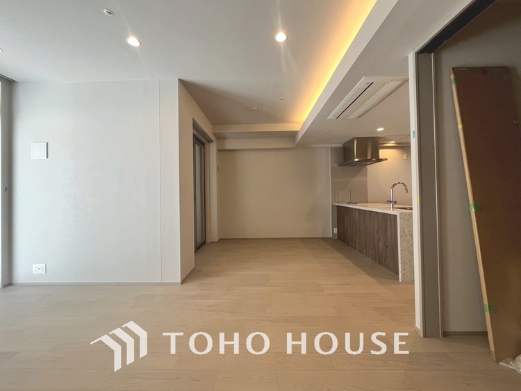 内装 【LIVING】◆simple is best◆無駄のない綺麗なつくりのリビングルームであなただけの暮らしを。