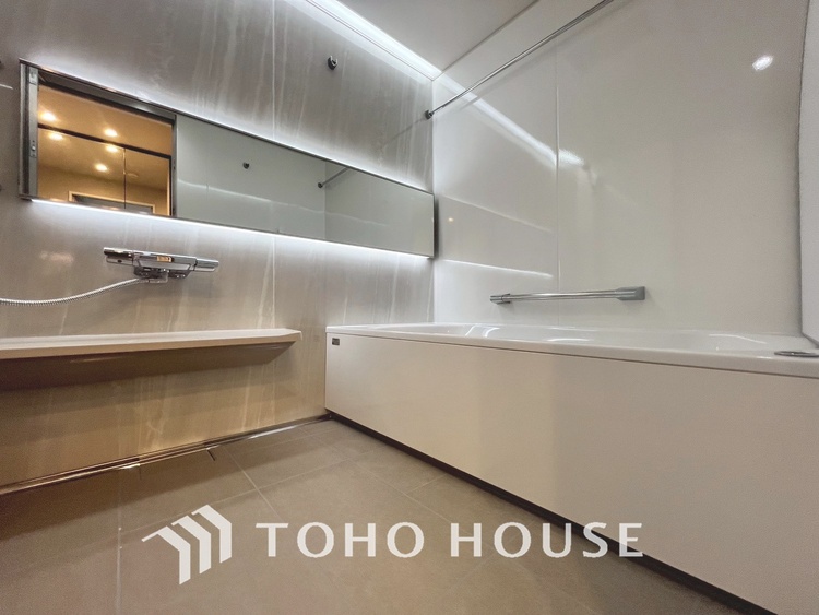 風呂 【BATHROOM】◆プライベートな空間◆simpleだからrelaxできるんです。こころもからだもキレイさっぱり。