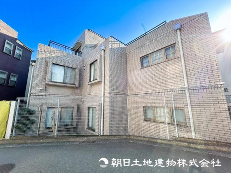 外観 【外観写真】時間のゆとりと空間、爽やかな陽光がもたらす光と風を贅沢なまでに感じる暮らしがここに始まります。