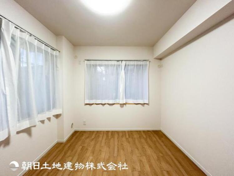 内装 【居室】設計者のセンスが求められる大切な空間だからこそ、落ち着いて過ごせる癒しと寛ぎの空間が欲しい。そんな願いを叶えました。