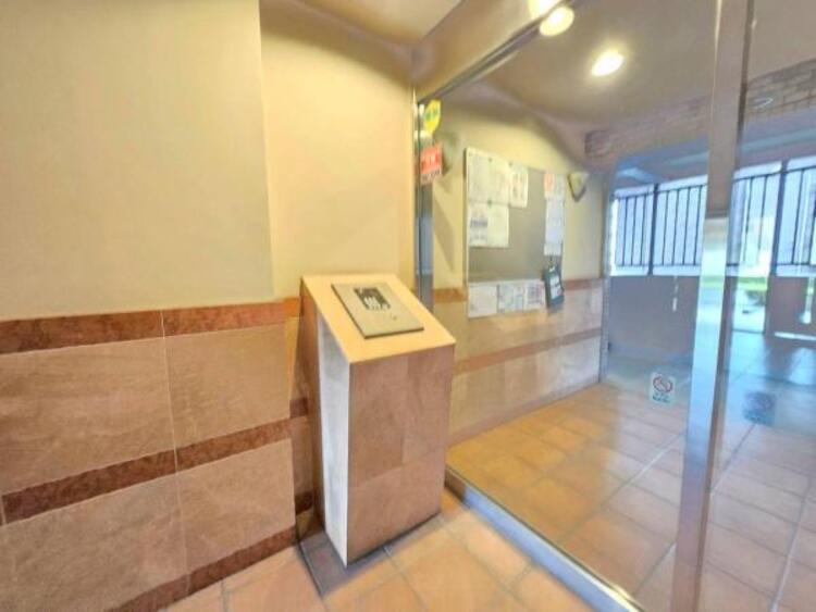 エントランス 【2025年11月撮影】