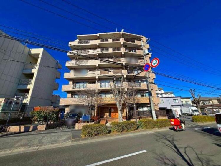 外観 南・東角部屋！最上階のお部屋です