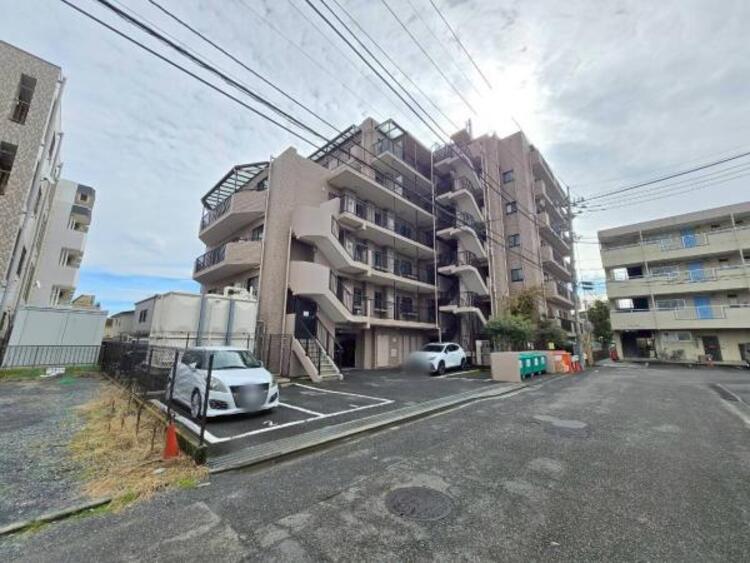 駐車場 【2025年11月撮影】