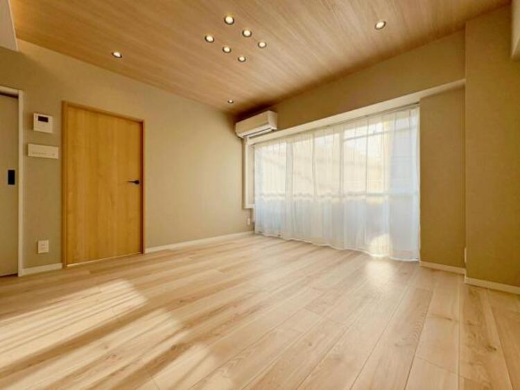 居間 【2025年10月撮影】