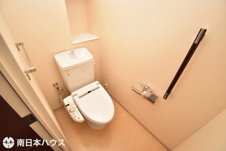 その他 【トイレ】温水洗浄便座機能付きのトイレです！※令和6年　賃貸前の室内写真です