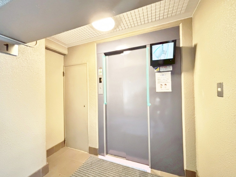 設備 エレベーターの管理も、きちんと行き届いてます。
