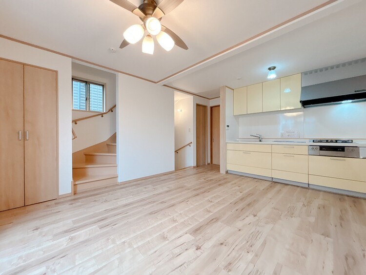 居間 過ごす時間が、たくさんの思い出として紡がれていく場所。