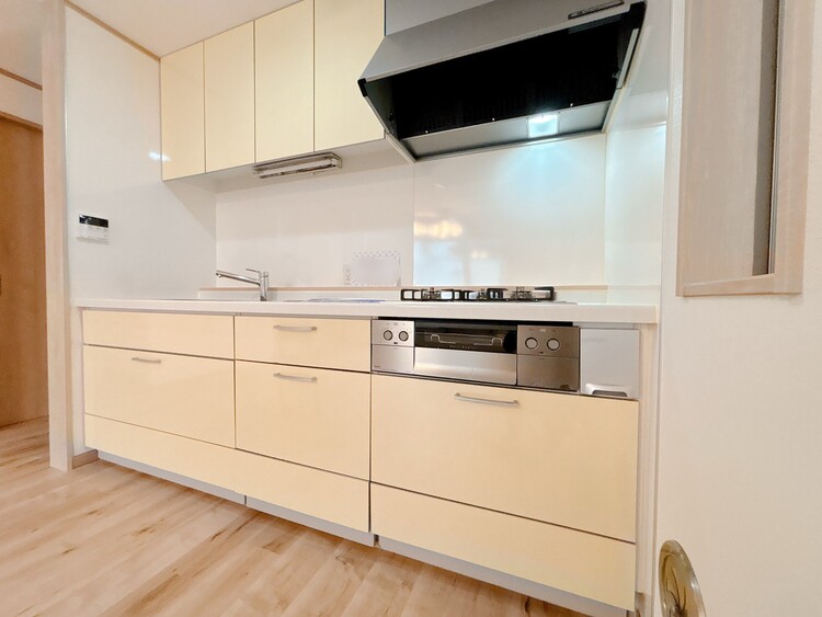 キッチン 洗練されたスタイリッシュなデザイン性と使いやすさを備えた仕様。