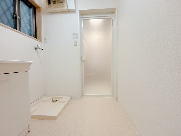 洗面 清潔感と心地よさを重視した、上質感漂うパウダールーム。