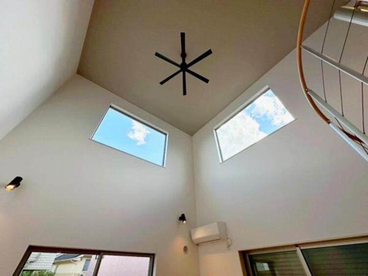 内装 【2025年11月撮影】リビング吹き抜け