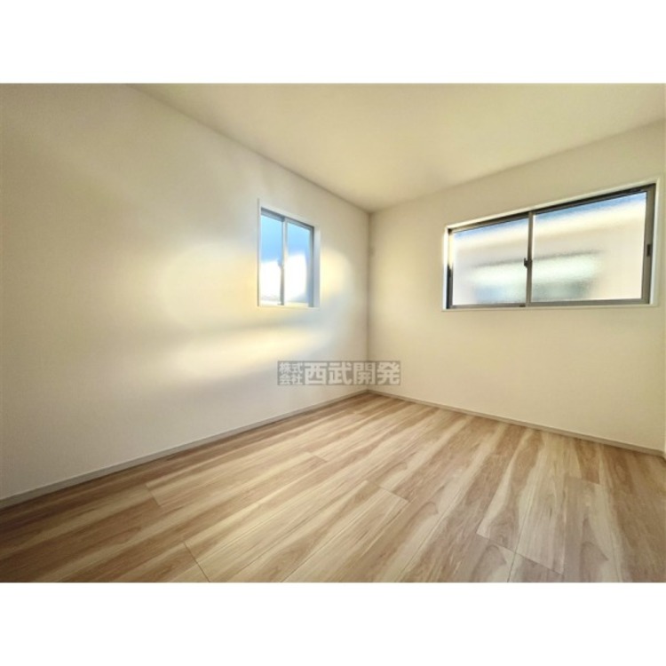 内装 ２階洋室６帖