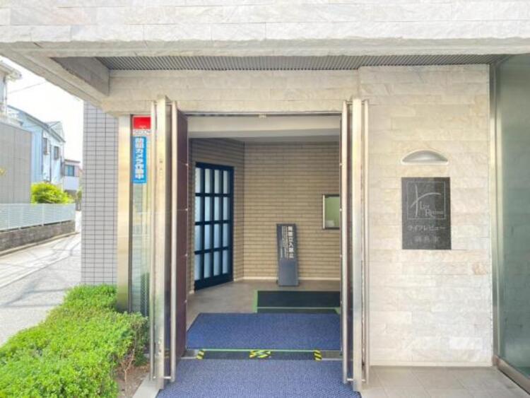 エントランス 広々とした玄関でお客様をお出迎え。明るく気持ちの良い玄関は気持ちが盛り上がります。（2025.10.31）