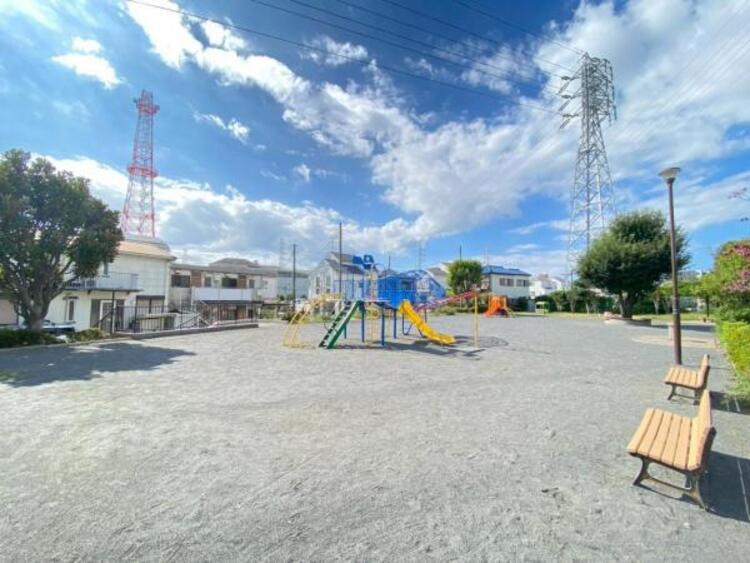 周辺 綱島東五丁目公園　70ｍ