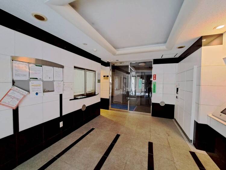 その他 館内は静寂な中が保たれており、管理が行き届いている印象を受けました。