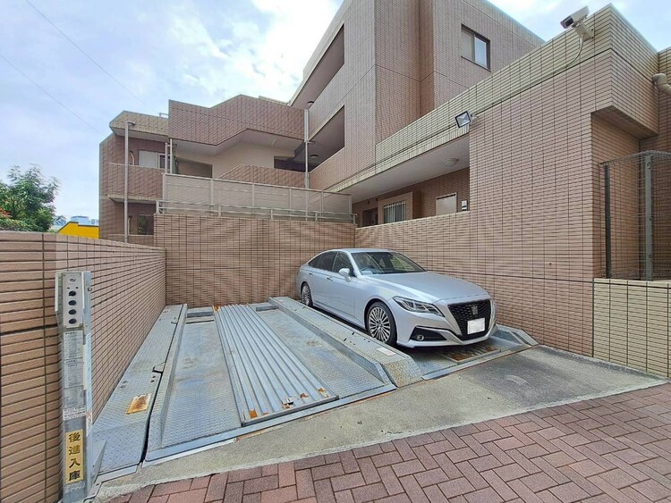 その他 駐車スペースが嬉しいですね。※空き状況は都度ご確認下さい。