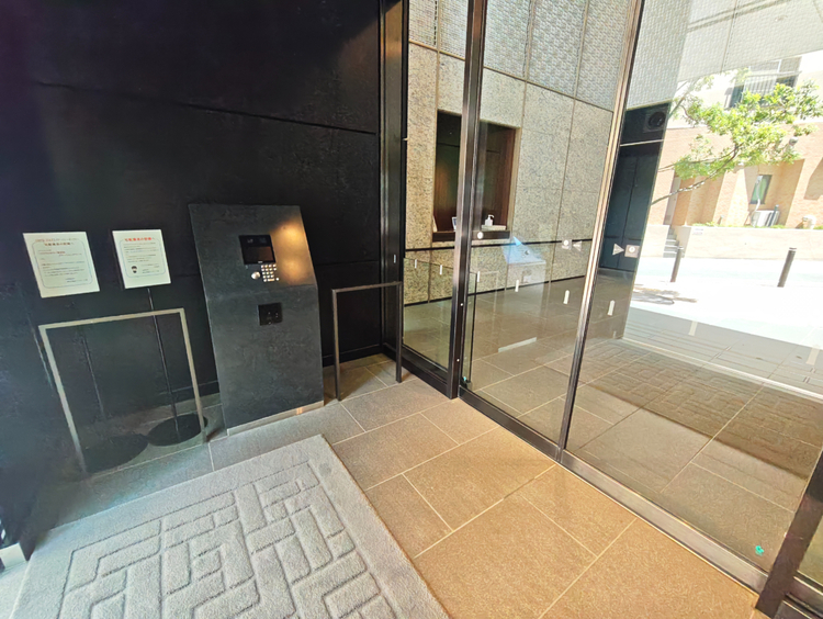 その他 上質感漂う玄関アプローチです。