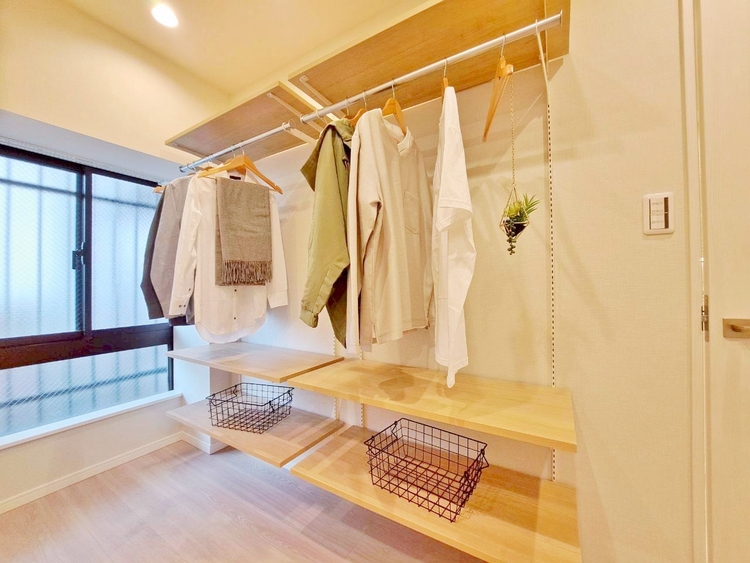 その他 収納スペースが付いていて、お部屋を広く使っていただけます。