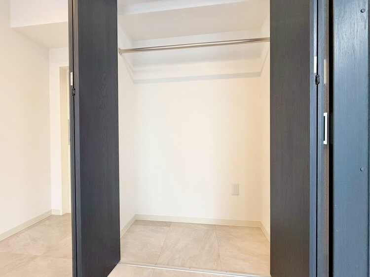 その他 収納スペースが付いていて、お部屋を広く使っていただけます。