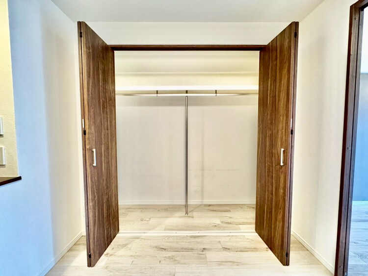 その他 収納スペースが付いていて、お部屋を広く使っていただけます。