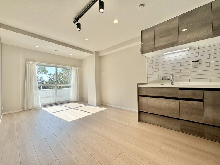 その他 通風・採光に優れ、心地よい光と風が溢れています。