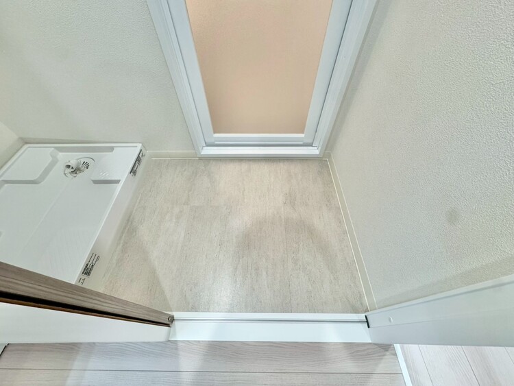 その他 十分な広さの脱衣所。