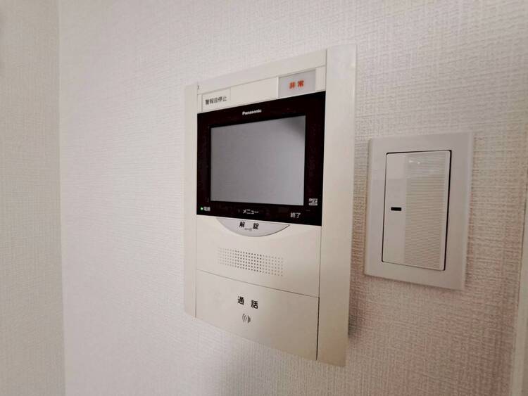 その他 誰が来てもわかる様にモニター付きインターホンを設置。