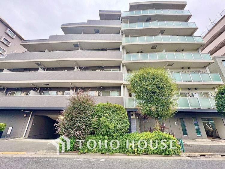 外観 【そよぐ風、緑の香り】澄み切った空気。移ろう季節の中、ゆっくりと流れる時間を、大切な人と愛でる至福。幸せを噛みしめる穏やかな生活。